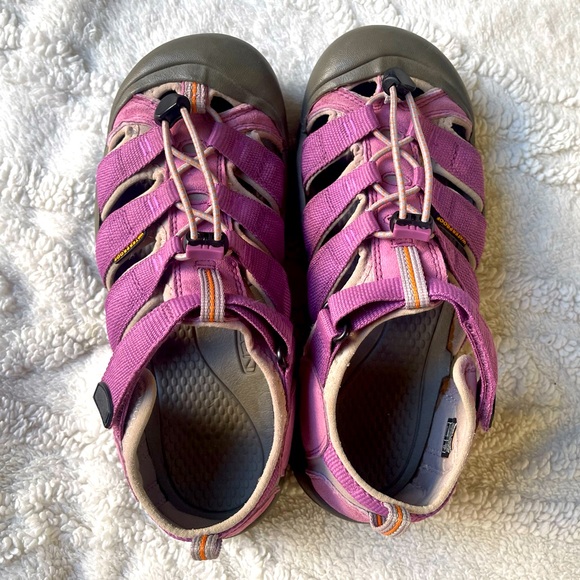 Keen Purple Newport H2 Waterproof Washable Water Shoes Sandals - Picture 13 of 15